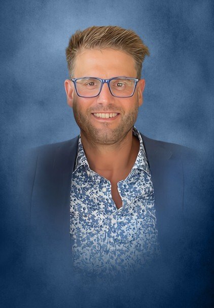 Ryan J. Rossa - Photo 2