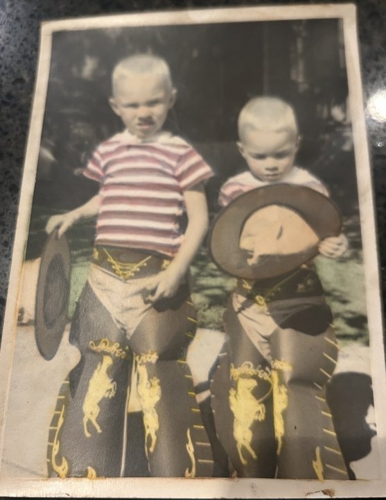 Larry J. Albertson - Photo 2